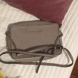 Micheal kors crossbody